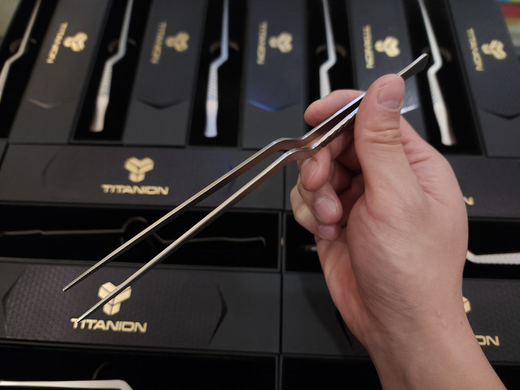 Titanion BOLT Offset Tweezers 20cm