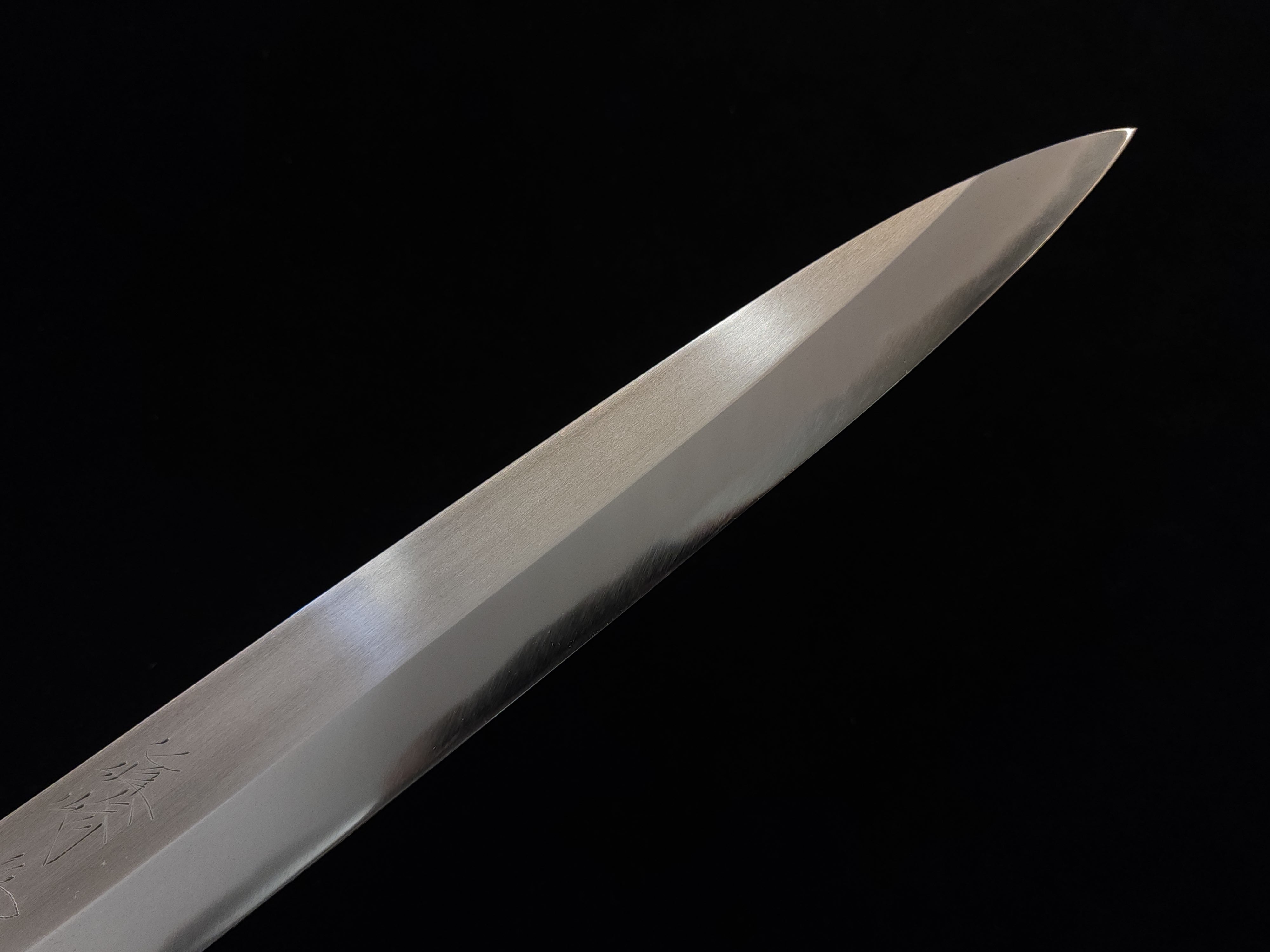 真崎直樹作 Mazaki Naoki 黒打ち　梨地　白ニ鋼　牛刀　210mm 真崎直樹作 Mazaki Naoki 黒打ち 梨地 白ニ鋼 牛刀 210mm 真崎直樹作