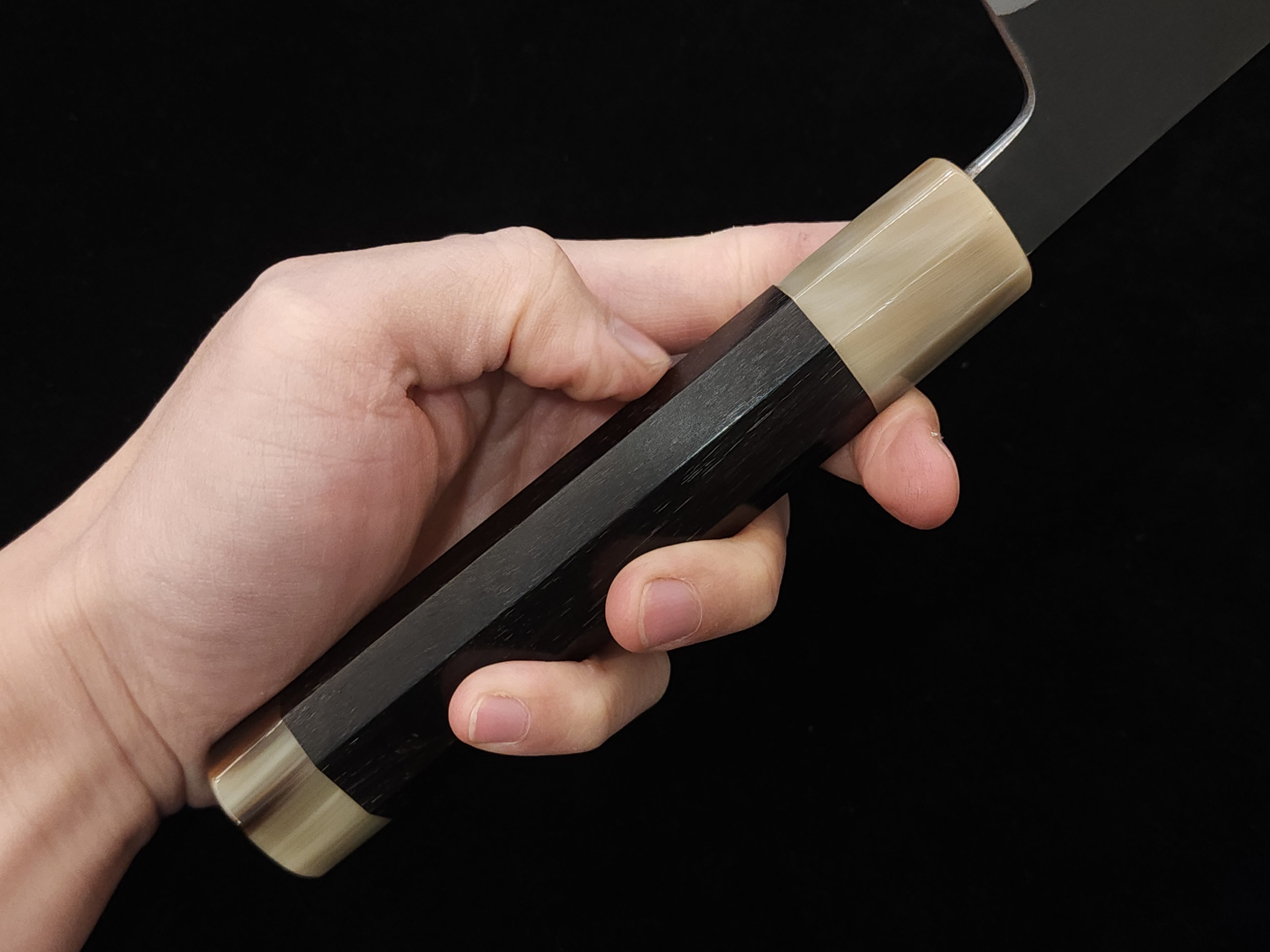 日野浦司本割込白二黑打240mm牛刀