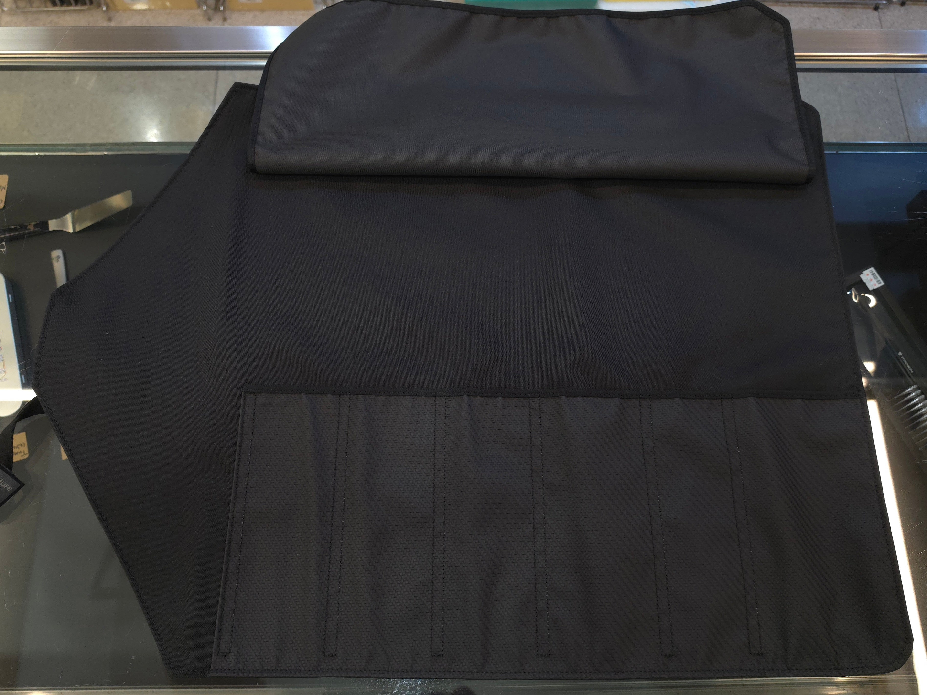 Knife Life 6 Pocket Knife Roll (Carbon Fiber Pattern)