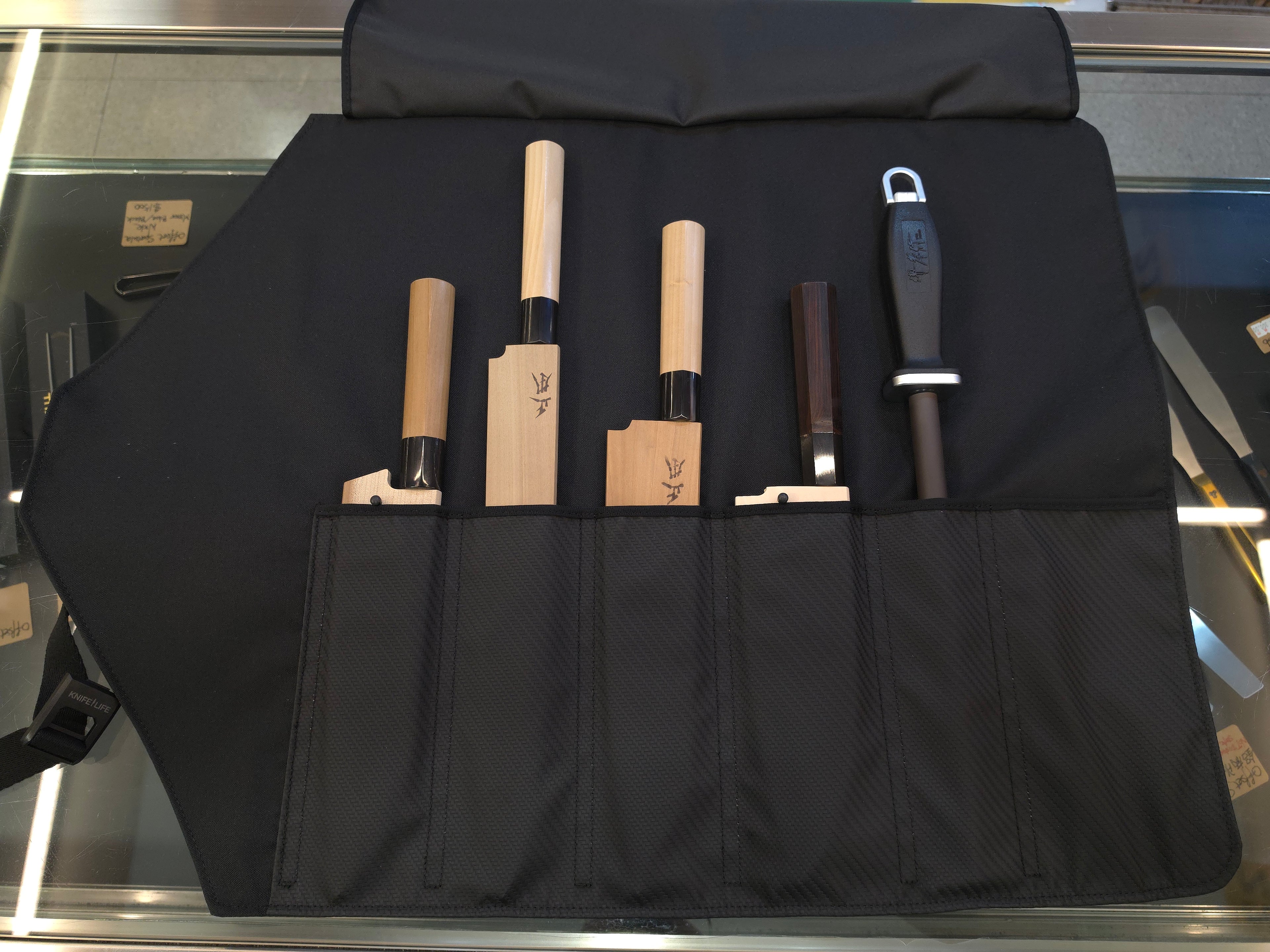 Knife Life 6 Pocket Knife Roll (Carbon Fiber Pattern)